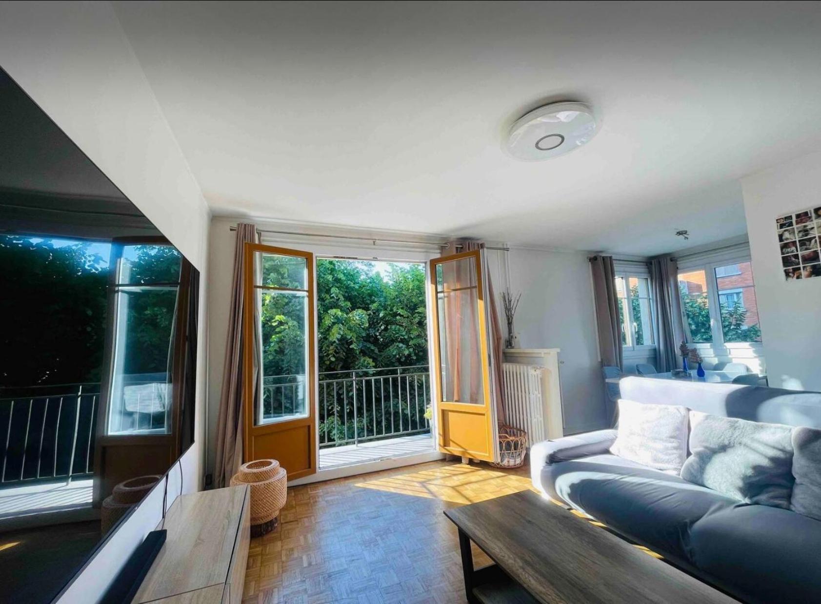 Modern 2 Bedroom Apartment Near Paris Metro, Giant Flat Screen Tv 85 Inches, Balcony, Free Parking 塞纳河畔伊夫里 外观 照片
